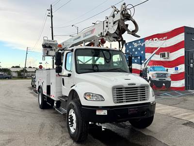 2017 Terex Commander 4047 Digger Derrick - Freightliner M2-106 / Diesel