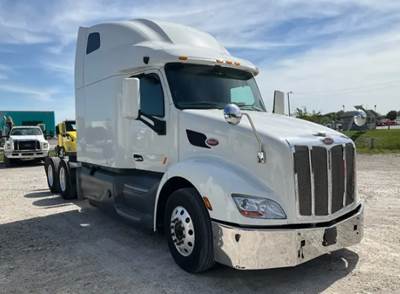 2020 PETERBILT 579 SLEEPER TRACTOR, DOUBLE BUNK HIGH RISE SLEEPER, 12-SPEED AUTOMATIC, 455 HP, XTRA CLEAN