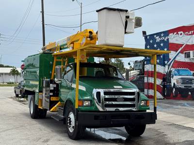 2015 Ford F-750SD Chipper Dump Bucket Truck - Terex Hi-Ranger XT60 Over-Center Forestry Boom
