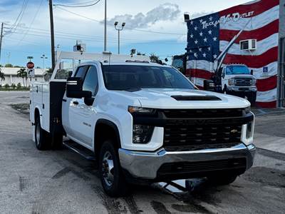 2021 CHEVY SILVERADO 3500HD UTILITY SERVICE TRUCK, DUAL REAR WHEEL, 4X4, 6.6L V8, 1-OWNER, CLEAN CARFAX
