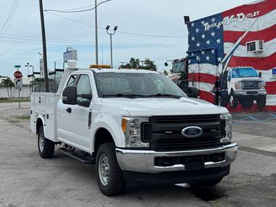 2017 FORD F-250 SUPER DUTY, 8' SERVICE BODY, 4X4, EXTENDED CAB, METICULOUSLY MAINTAINED