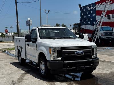 2017 FORD F-250SD 8' UTILITY/SERVICE BODY, ONLY 64K ORIGINAL MILES, CLEAN CARFAX, 1-OWNER, LIKE NEW CONDITION