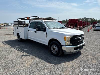2017 FORD F-350SD UTILITY TRUCK, 8' SERVICE BODY, CREW CAB, LOW MILES, 1-OWNER, CLEAN CARFAX, READY TO WORK