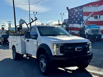 2019 Ford F-450 XL Mechanic / Service Truck - Vermeer B450 Backhoe
