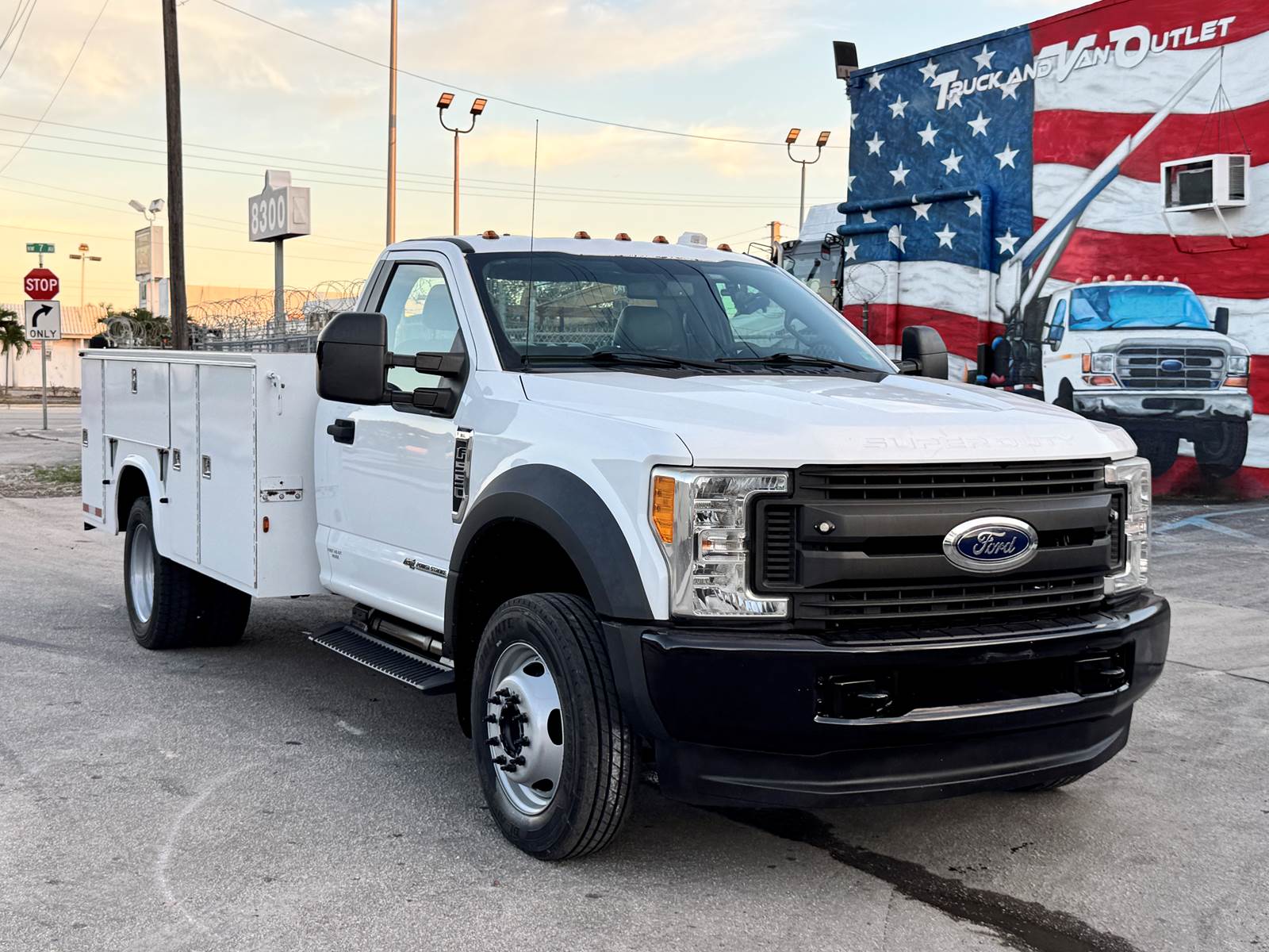 2017 Ford F-550's photo