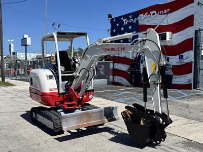 2020 Takeuchi TB230 Mini Excavator, 1,270 hours, Ready to work