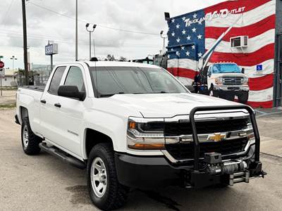 2019 Chevrolet Silverado 1500, Double Cab, 4X4, 5.3L Ecotec3 v8 power, 1-Owner, fleet Maintained
