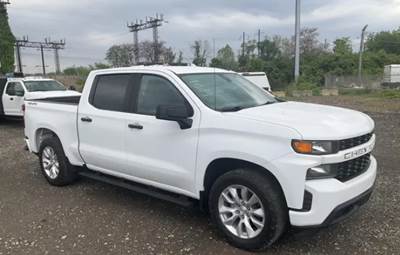 2022 CHEVY SILVERADO 1500 LTD CUSTOM, CREW CAB, 4X4, 8-SPPED AUTO, 2.7L TURBO, 1-OWNER, SERVICE RECORDS