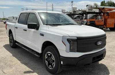 2024 FORD F-150 LIGHTNING SUPERCREW, 98KEH BATTERY, 4X4, LOW MILES, WARRANTY, LIKE NEW, PORTABLE CHARGER