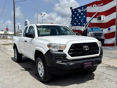2017 Toyota Tacoma SR5 Access Cab, 4X4, 4-Cylinder, 2.7L