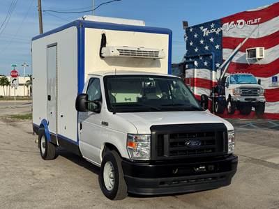 2023 FORD E-350 CUTAWAY, REFRIGERATED BOX TRUCK, THERMO KING V320 REEFER, ELECTRIC STANDBY, MANY IN STOCK