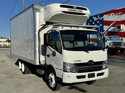 Hino 195 16 ft Refrigerated Truck - 210HP, 6 Speed Automatic, Thermo King