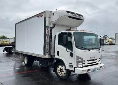 2019 ISUZU NPR-XD EQUIPPED W/ 18' GREAT DANE REFRIGERATED BODY, THERMO KING T-680 WHISPER STANDALONE REEFER UNIT, LIFTGATE