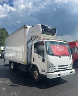 2019 ISUZU NPR-XD REEFER TRUCK, 18' INSULATED BODY, CARRIER SUPRA 860 W/ ELECTRIC STANDBY, LIFTGATE, LOW MILES