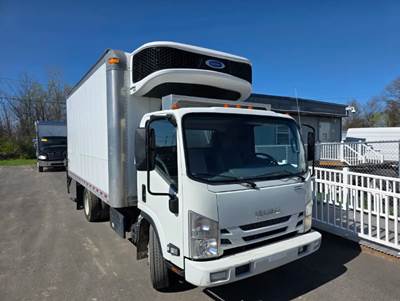 2020 ISUZU NPR-XD REEFER TRUCK, 16' INSULATED BODY, CARRIER S6 REEFER W/ ELECTRIC STANDBY, LOW MILES
