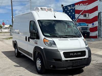 2022 RAM PROMASTER 2500 HIGH-ROOF REFRIGERATED CARGO VAN, INSULATED BODY, ATC 14RT ENGINE DRIVEN REEFER W/ ELECTRIC STANDBY, 1-OWNER