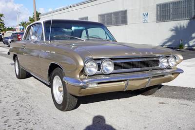 1961 Buick Skylark Coupe, 3-Speed Auto