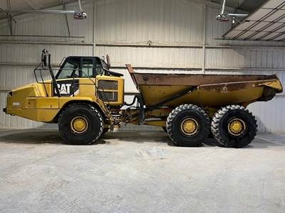 Caterpillar 725C Articulated Truck