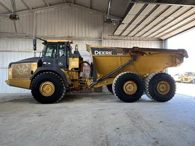 John Deere 410E Articulated Dump Truck