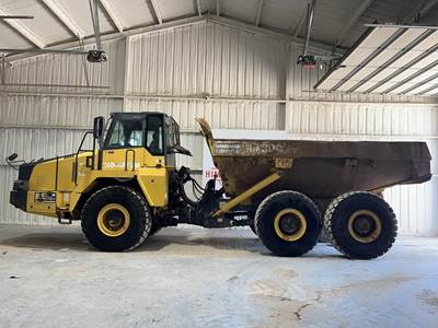 Komatsu HM300-2 Articulated Truck