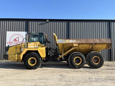 Komatsu HM300-2 Articulated Truck