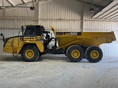 Komatsu HM300-5 Articulated Truck