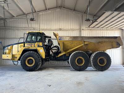 Komatsu HM400-5 Articulated Truck