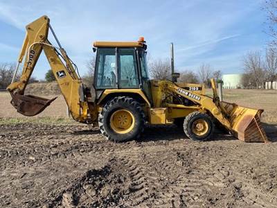 John Deere 310D Backhoe