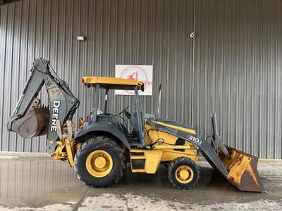 John Deere 310J Backhoe
