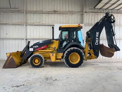 John Deere 710L Backhoe
