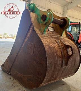 Caterpillar 320E Bucket Cylinder