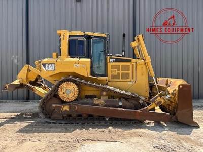 Caterpillar D6T Dozer