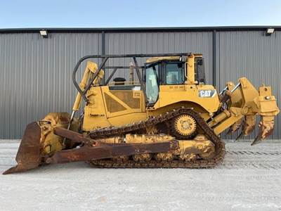 Caterpillar D8T Dozer