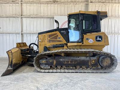 John Deere 750L LGP Dozer