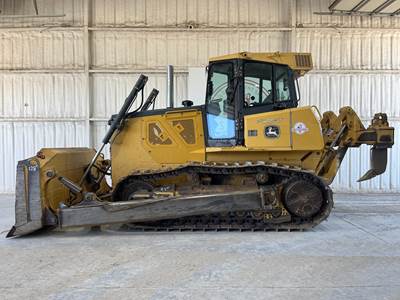 John Deere 850J Dozer