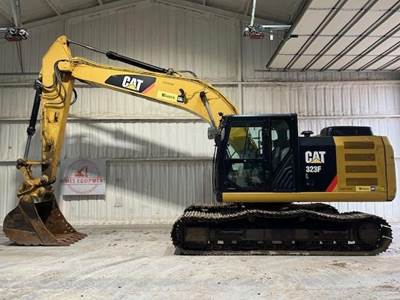 Caterpillar 323FL Excavator
