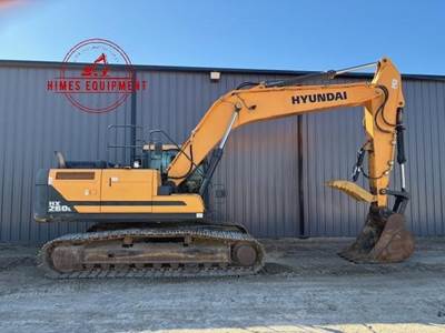 Hyundai HX260L Excavator