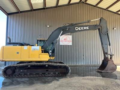 John Deere 210G LC Excavator
