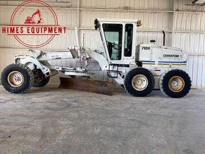 Champion 710A Motor Grader