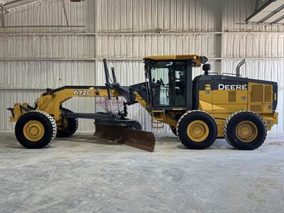 John Deere 672G Motor Grader