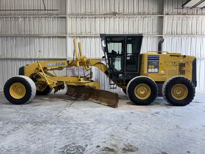 Komatsu GD655-3 Motor Grader