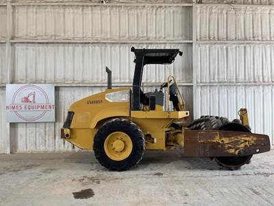 Caterpillar CP433E Padfoot Roller Compactor