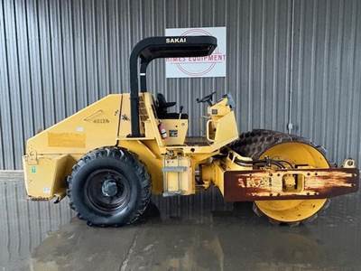 Sakai SV410 Padfoot Roller Compactor