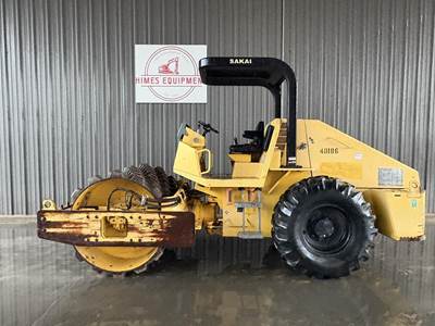 Sakai SV410 Padfoot Roller Compactor