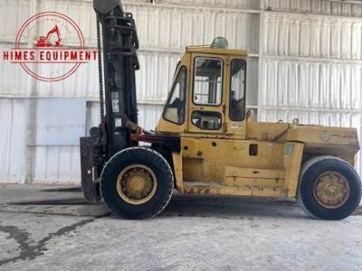 Caterpillar DP150 Pneumatic Tire Forklift - 33000lb Capacity