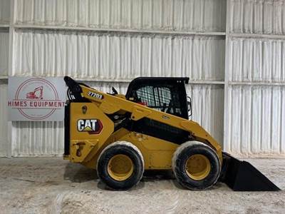 Caterpillar 272D3 Skid Steer