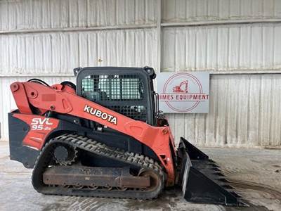 Kubota SVL95-2S Compact Track Loader