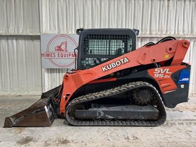 Kubota SVL95-2S Compact Track Loader