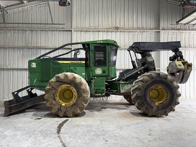 John Deere 648L Skidder