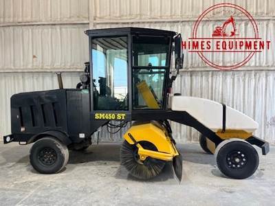 Lay-Mor SM450-ST Sweeper